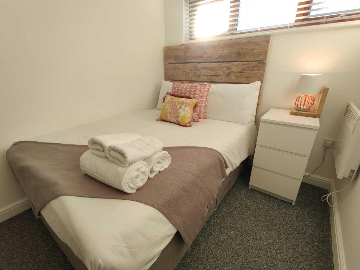 2 Ensuites, Garden, Smart Tv'S In All Rooms! Свонсі Екстер'єр фото