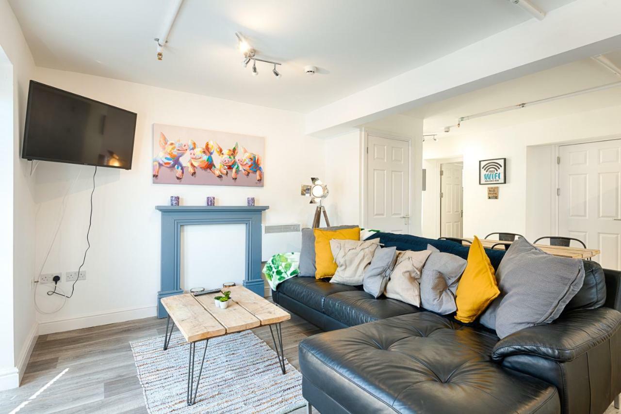 2 Ensuites, Garden, Smart Tv'S In All Rooms! Свонсі Екстер'єр фото